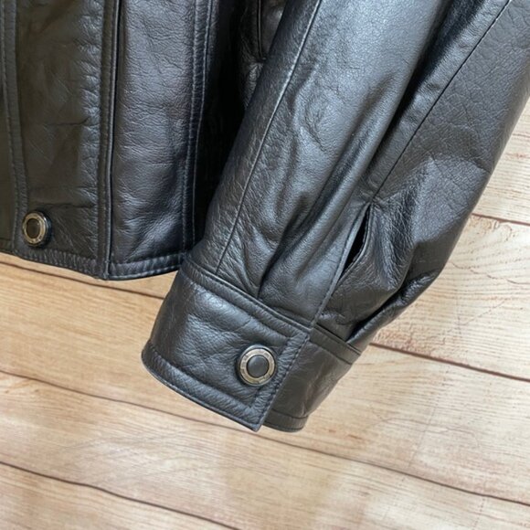 VINTAGE MEMBERS ONLY LEATHER JACKET IN BLACK - Picture 9 of 11